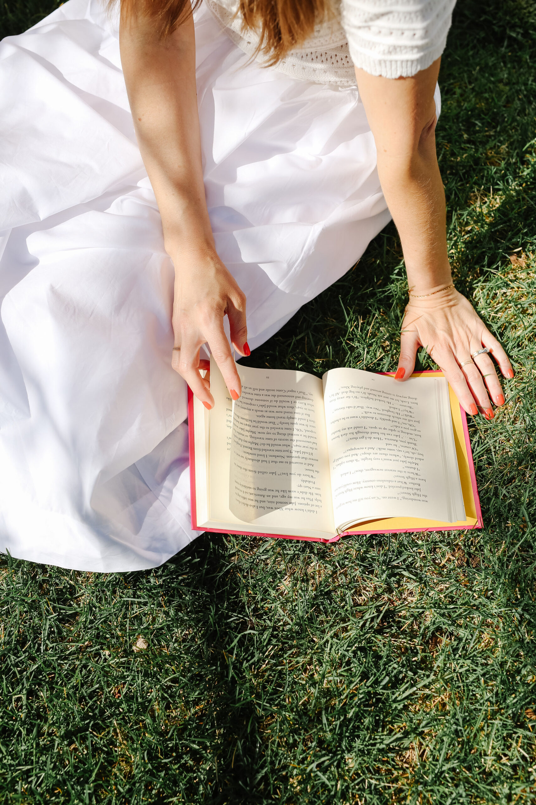 4 books I’m currently reading (+ my team’s choices!)