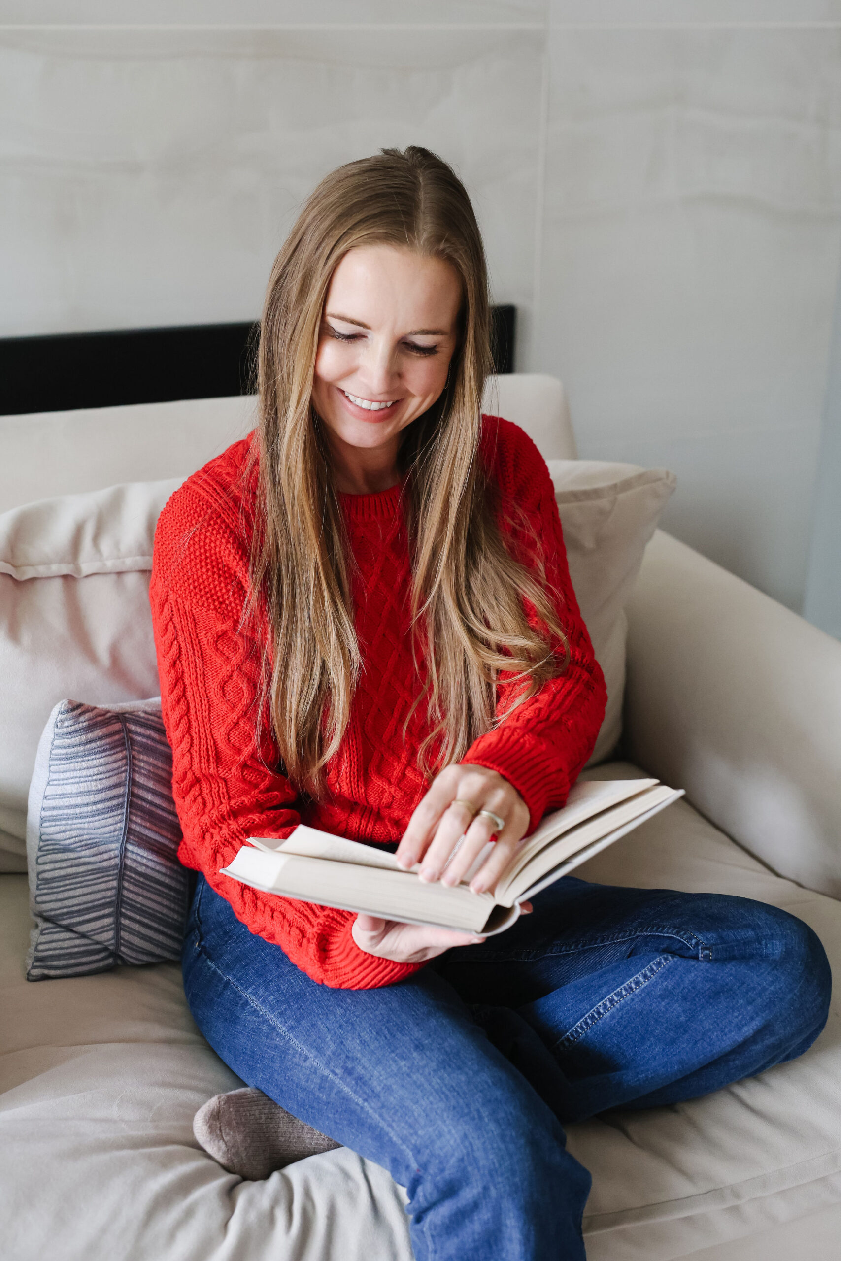 4 Books I’m Currently Reading (+ My Team’s Picks)