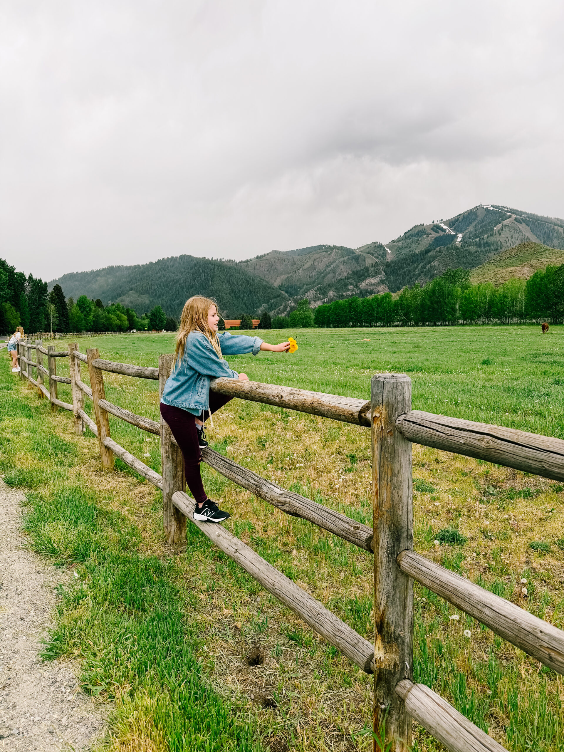 30+ Ways to Foster Independence in Your Kids